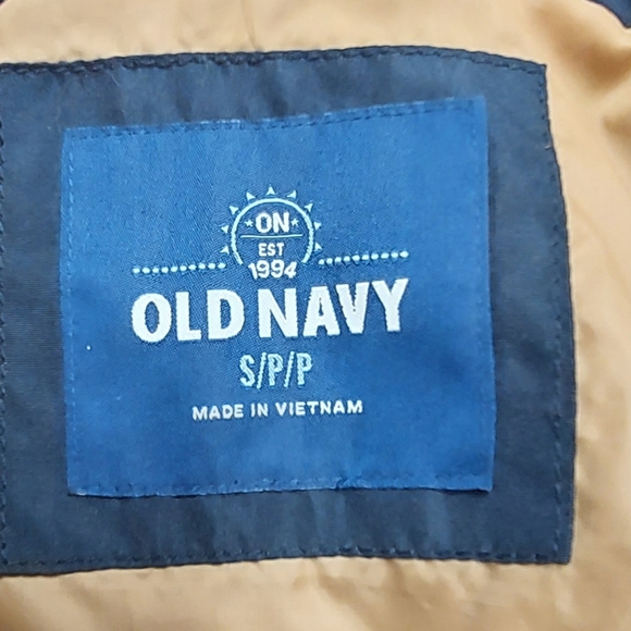 Old Navy puffer jacket, young men's sz. s - Picture 10 of 11